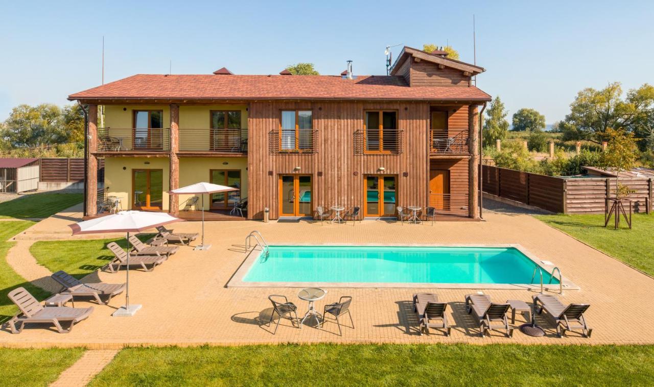 Eden Resort Yasnogorodka  Esterno foto